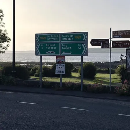 Double En-suite Guest house Glin